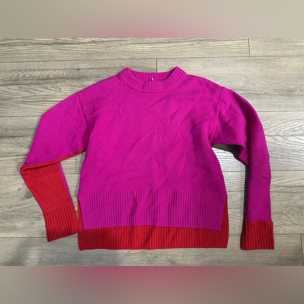 Tara Jarmon 100% Wool Pink and Red Crewneck Sweater